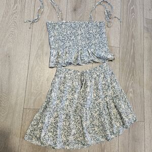 PAPER CRANE Green and Cream Floral Skirt Set